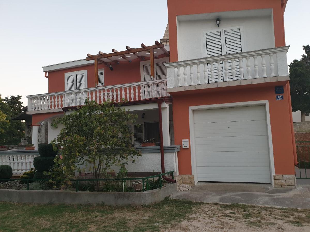 Apartments Martinovic By The Sea Kukljica Esterno foto