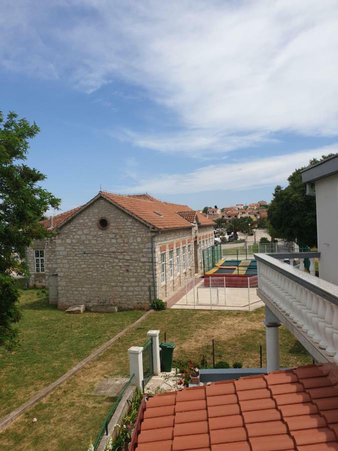 Apartments Martinovic By The Sea Kukljica Esterno foto
