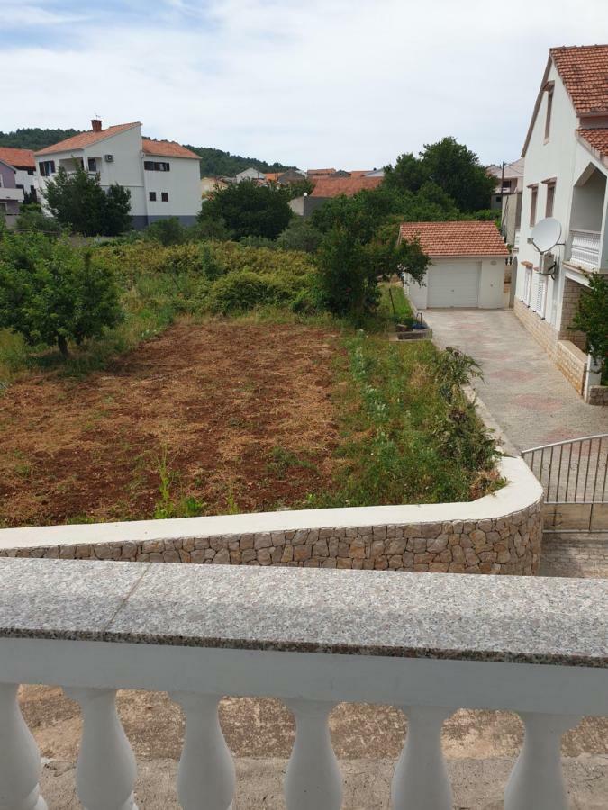 Apartments Martinovic By The Sea Kukljica Esterno foto